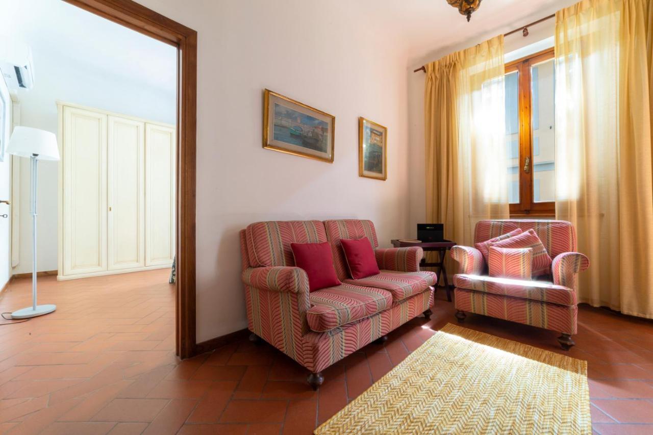 110 Sqm Apartment 6 Sleeps In Santa Croce Firenze Eksteriør bilde