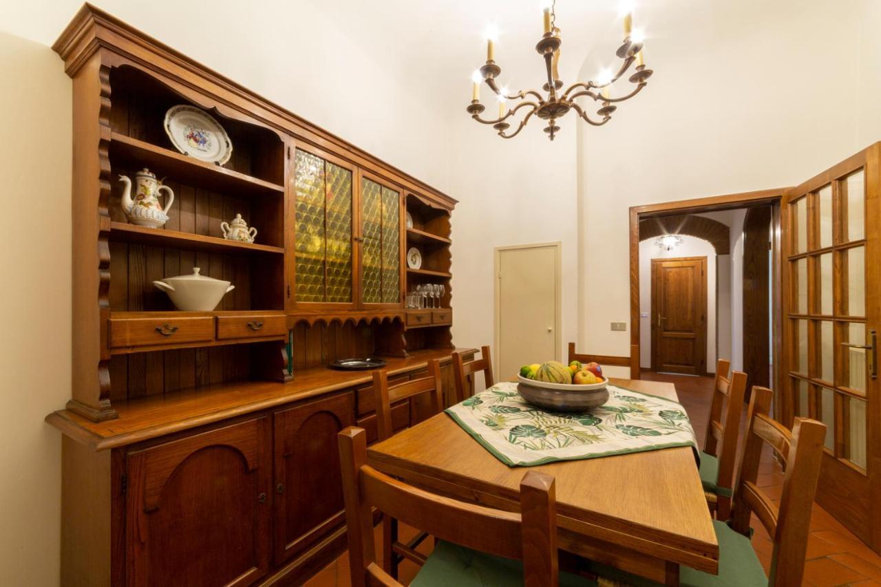 110 Sqm Apartment 6 Sleeps In Santa Croce Firenze Eksteriør bilde